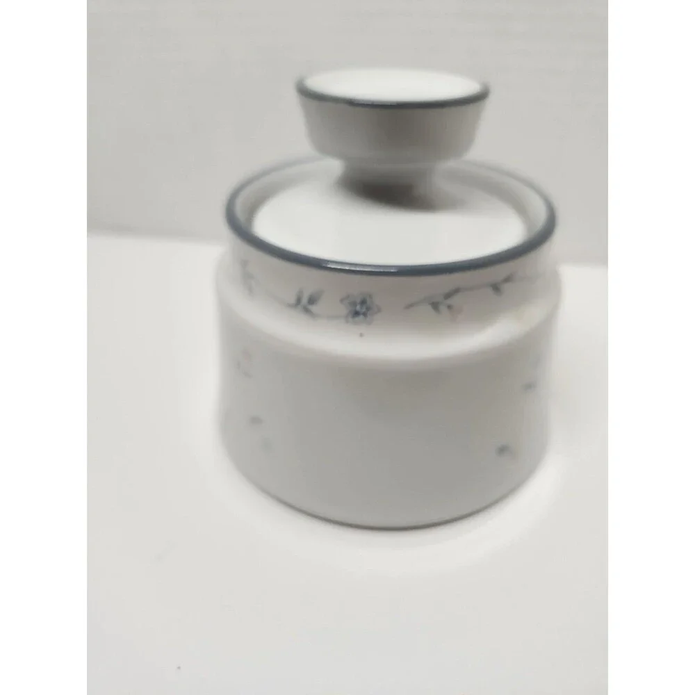 Noritake Sugar Bowl Blue Flower Stoneware Pretty Kitchen Dining Tableware